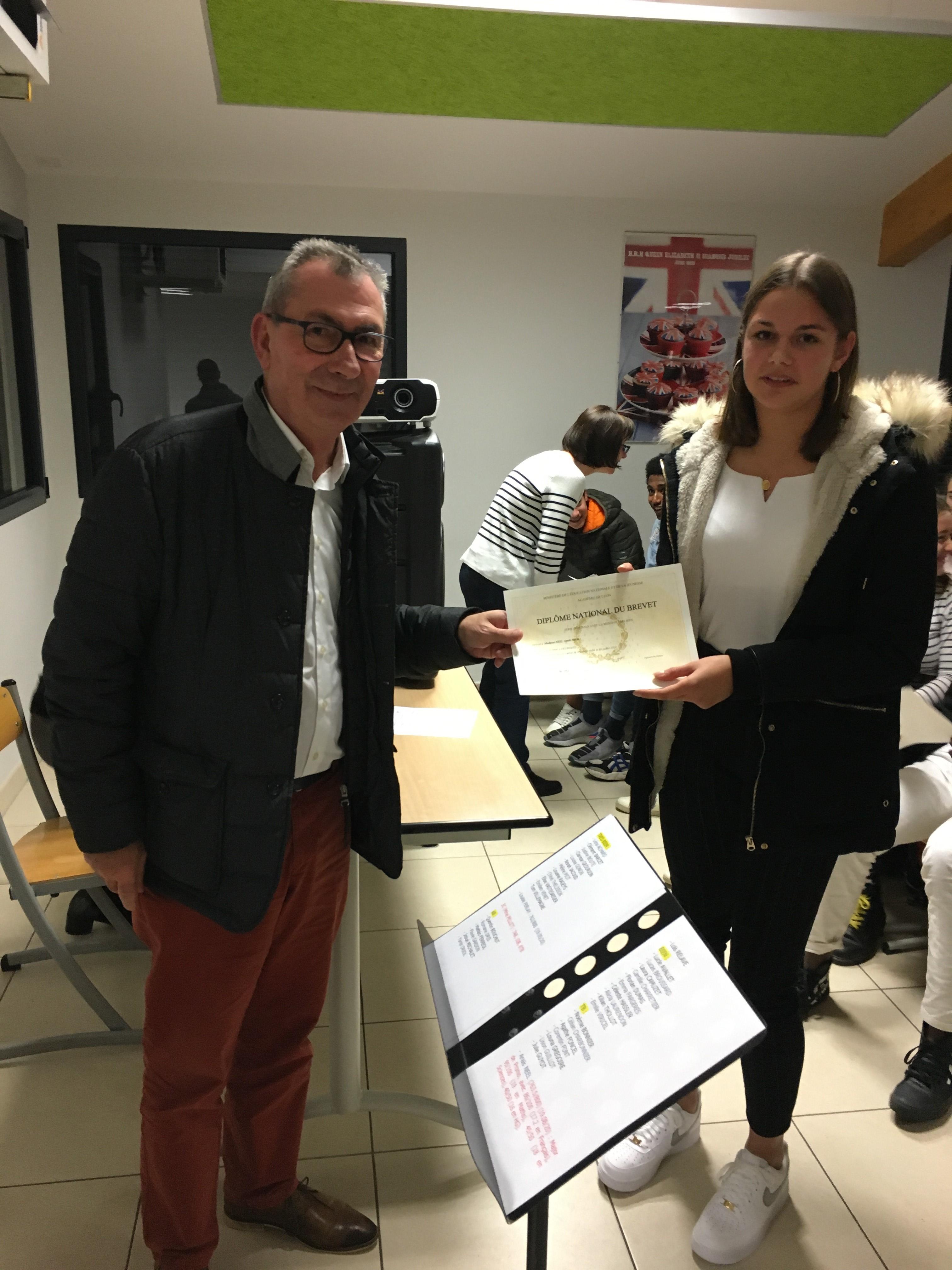 Visuel : Crmonie de remise des brevets